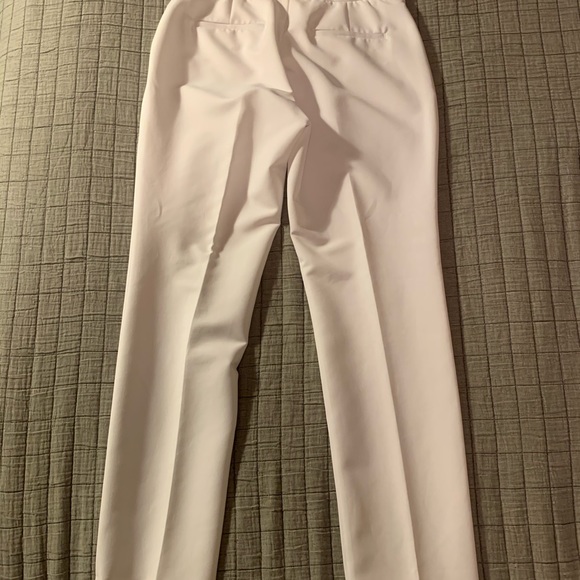 While business pants in size 4 - Picture 2 of 3